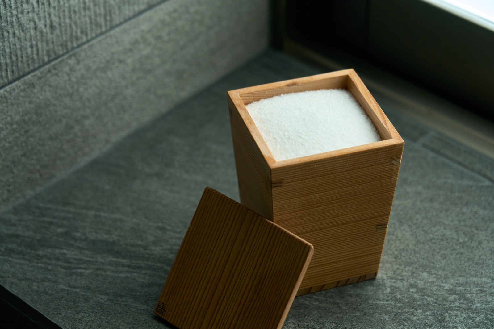 Standard King amenities 3