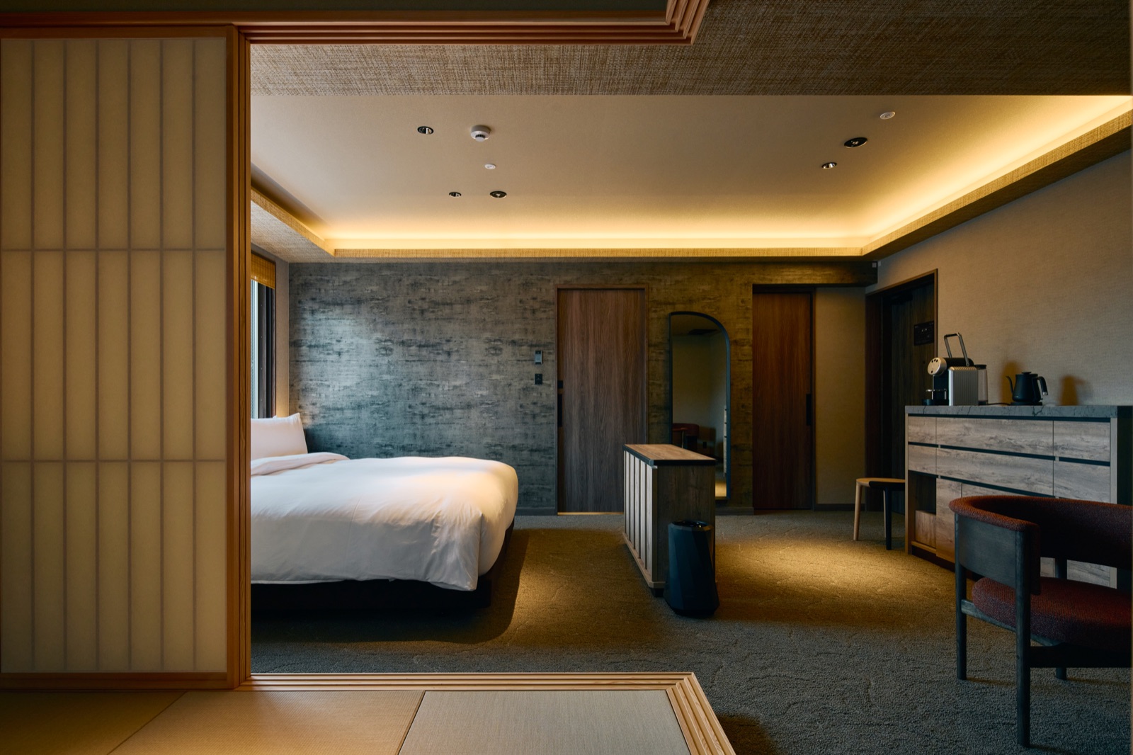 Standard King bedroom 3
