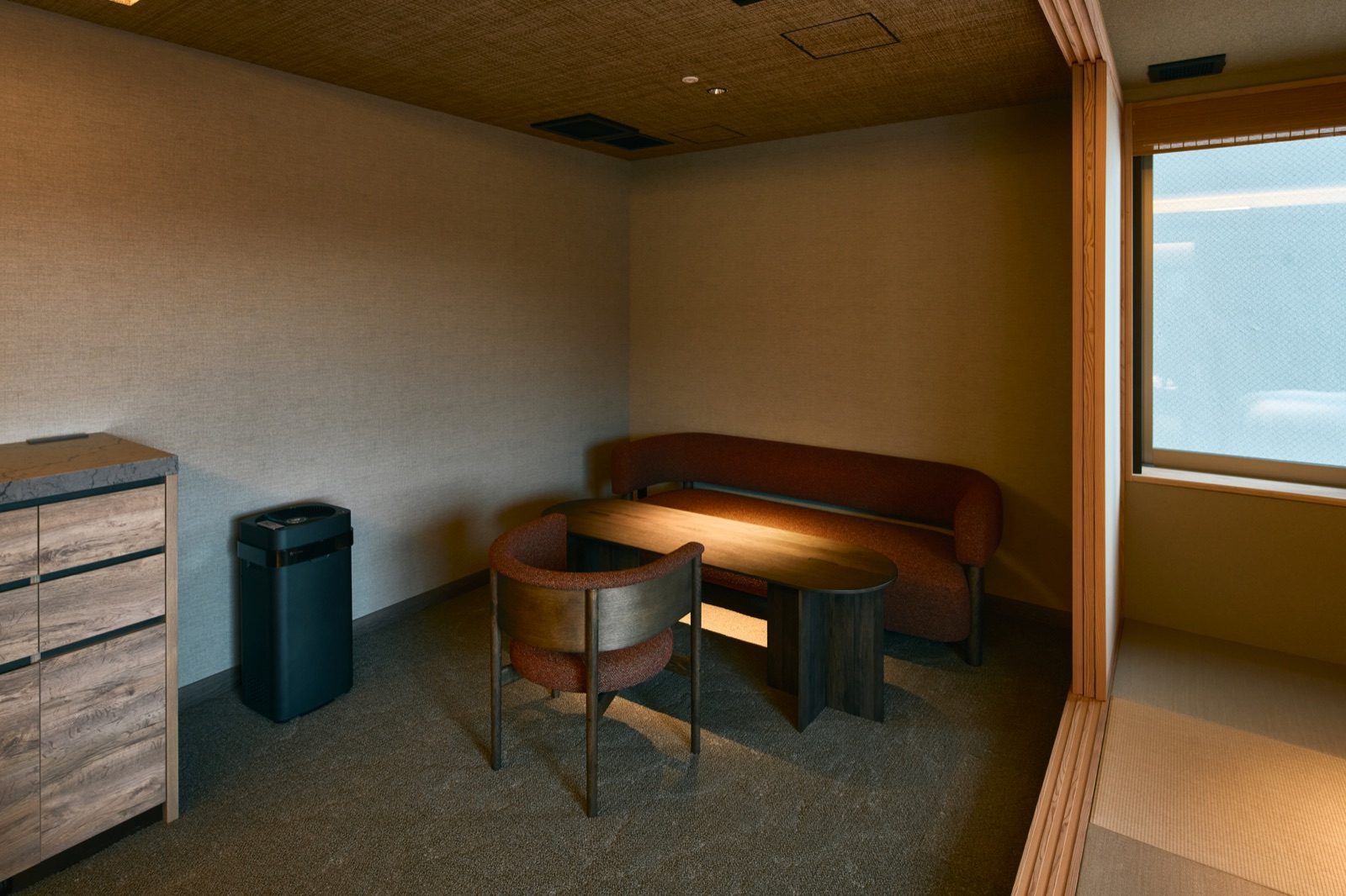 Standard King bedroom 4
