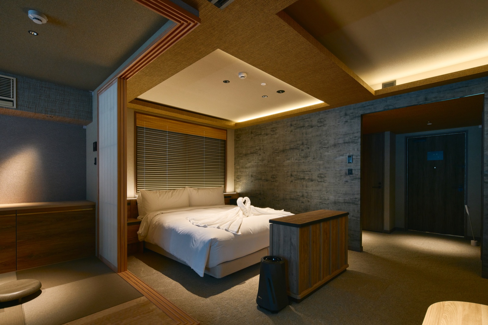 Superior King bedroom 2