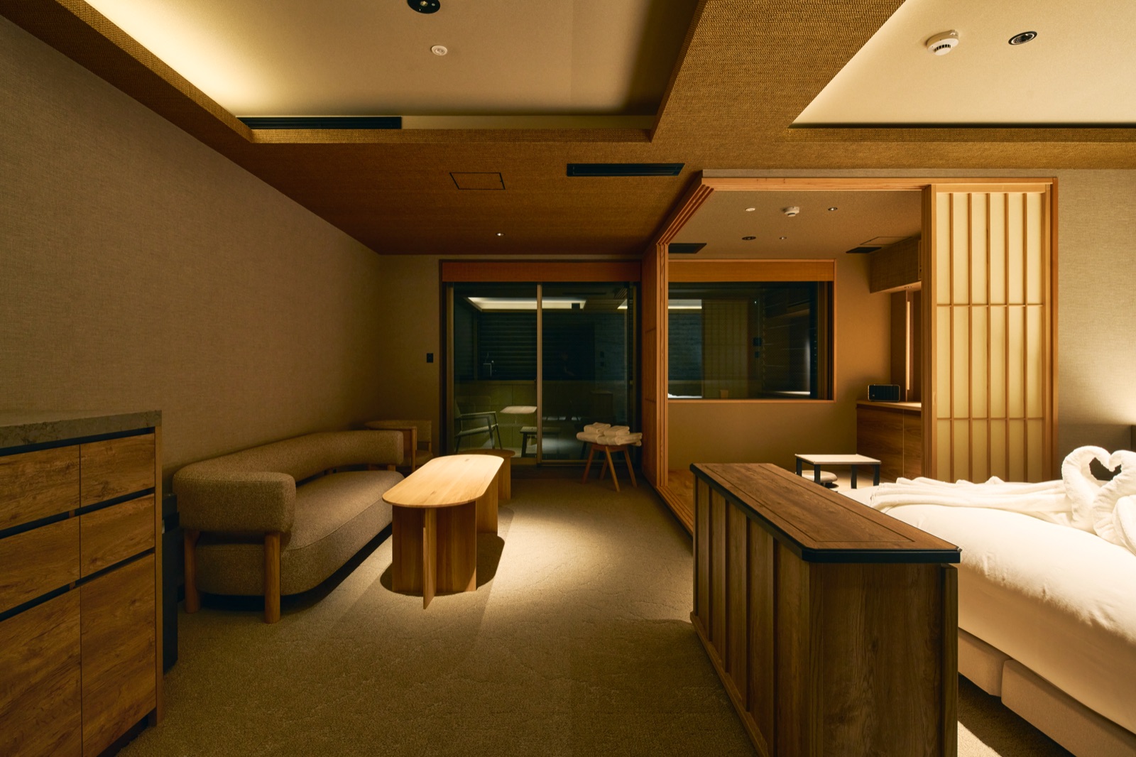 Superior King bedroom 5