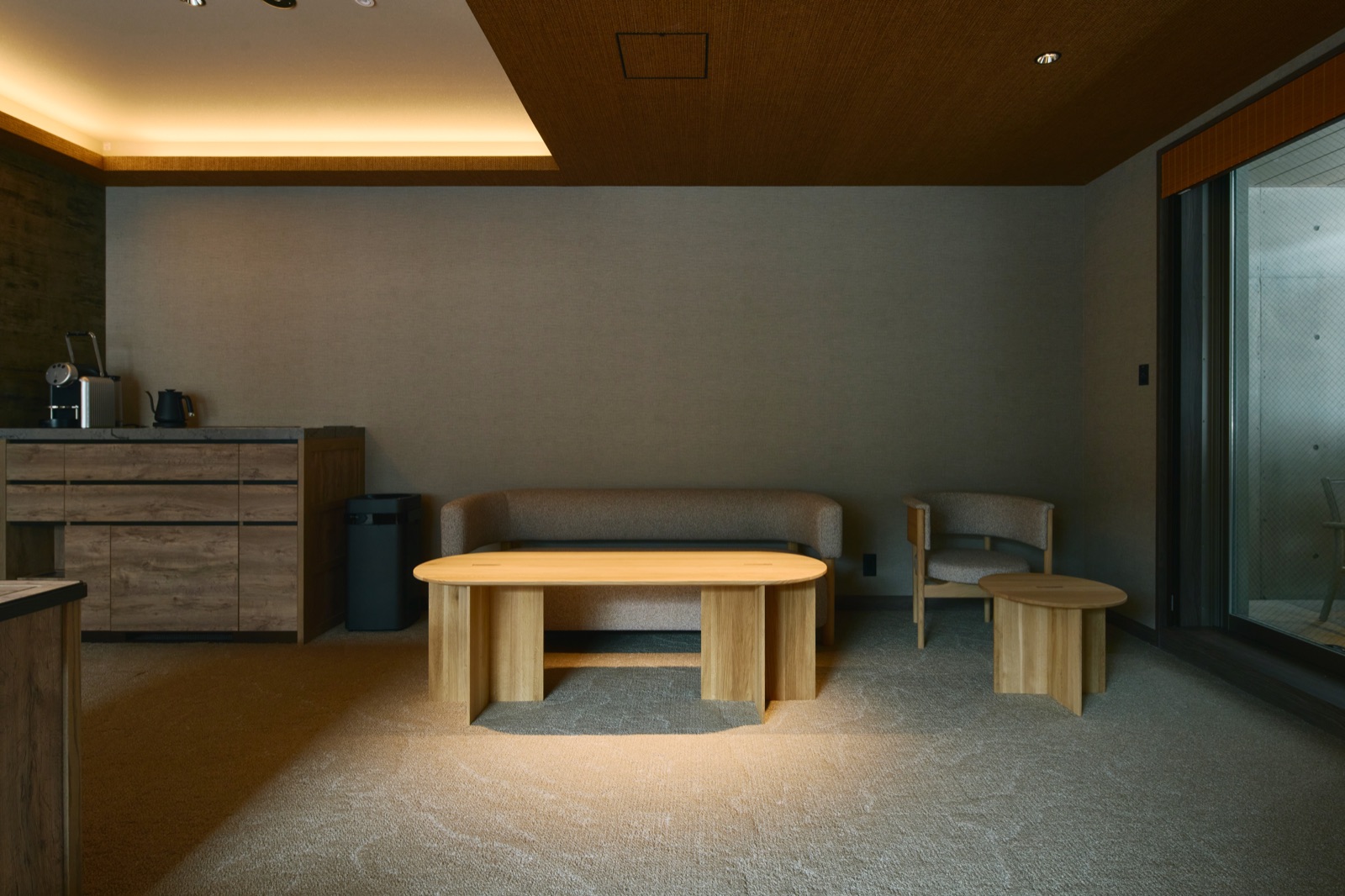 Superior King bedroom 6