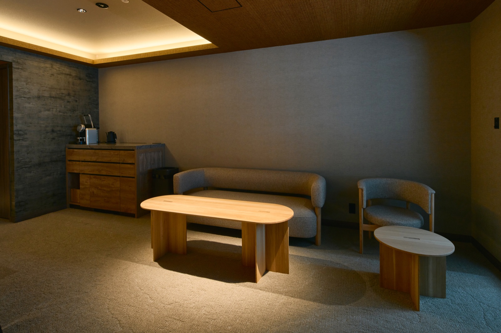 Superior King bedroom 7